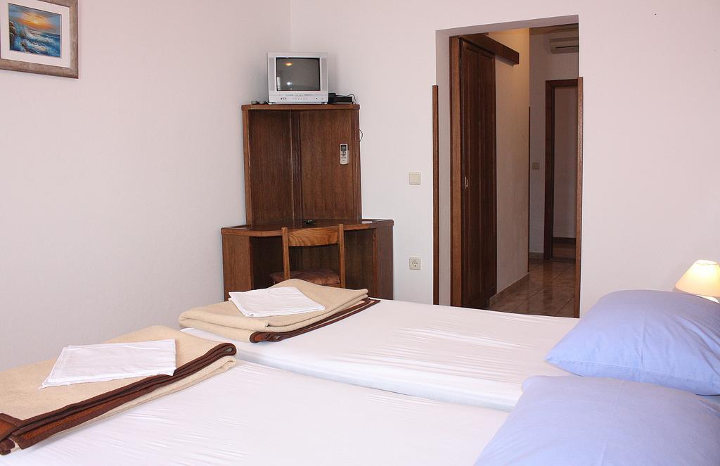 Mb Bed&Breakfast Pag Town Habitación foto